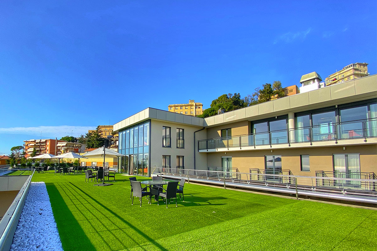 /img/lavori/rsa_sanremo/terrazza-1-gallery.jpg