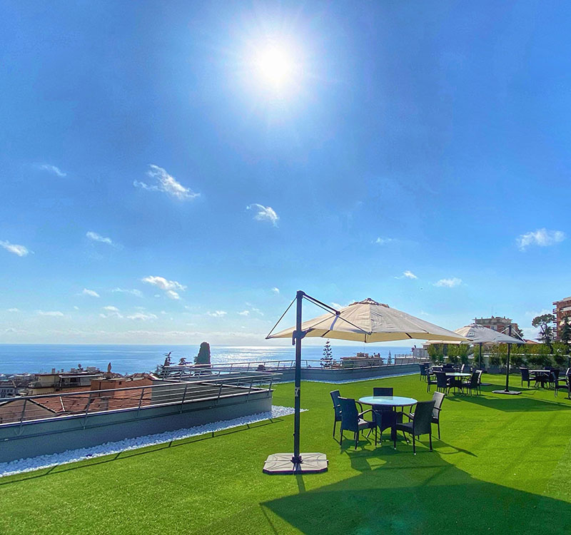/img/lavori/rsa_sanremo/terrazza-2.jpg